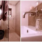 Cozy Canal 게스트하우스 4*