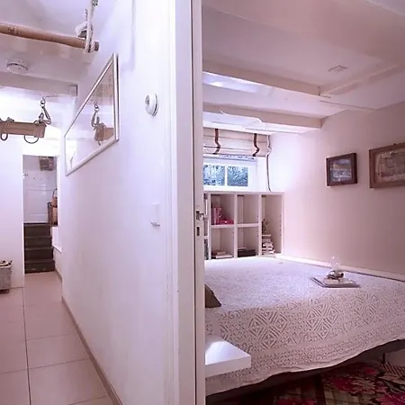 Cozy Canal Penzion 4*