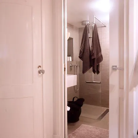 Cozy Canal בית הארחה 4*